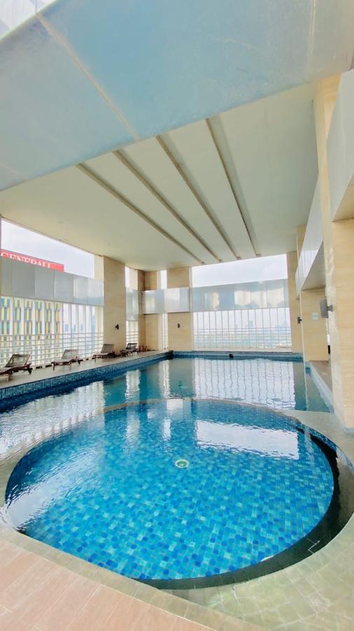 The H Tower Rasuna Suites Kuningan Jakarta By Villaloka מראה חיצוני תמונה