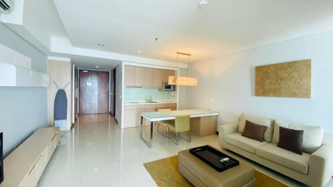 The H Tower Rasuna Suites Kuningan Jakarta By Villaloka מראה חיצוני תמונה