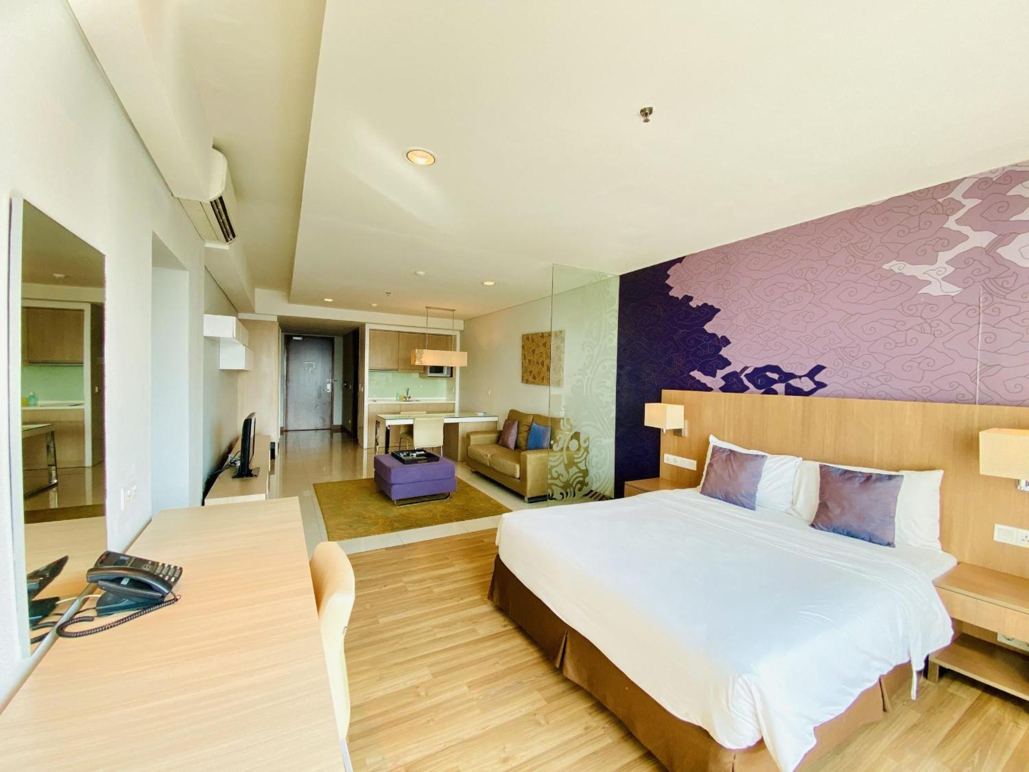 The H Tower Rasuna Suites Kuningan Jakarta By Villaloka מראה חיצוני תמונה