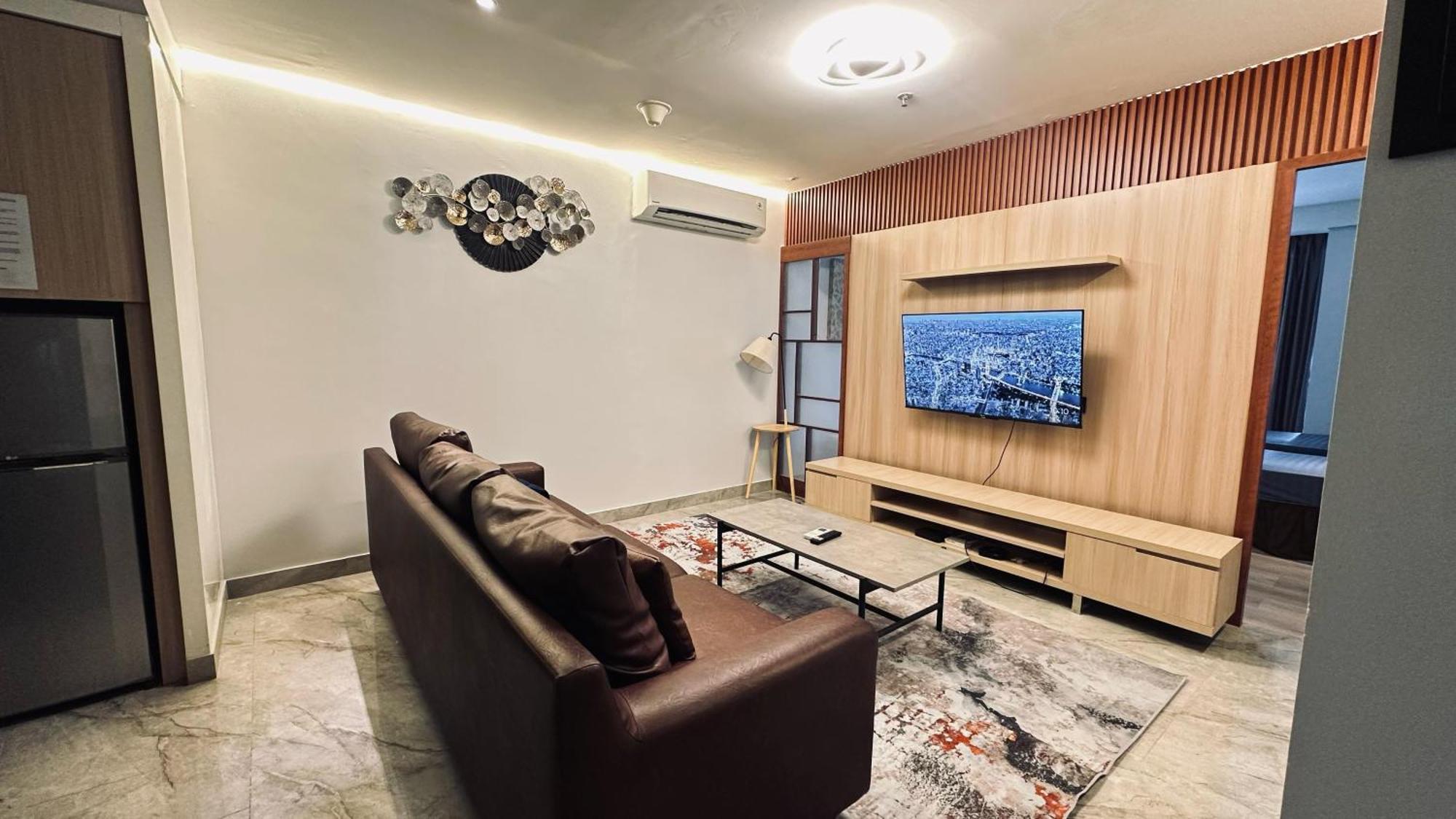 The H Tower Rasuna Suites Kuningan Jakarta By Villaloka מראה חיצוני תמונה